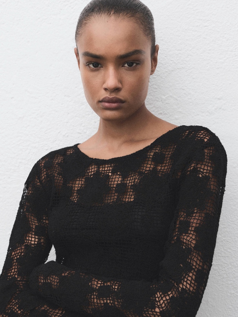 Mango Crochet Mini Dress Open Back Long Sleeve Black Size 2 NWOT - Picture 4 of 8